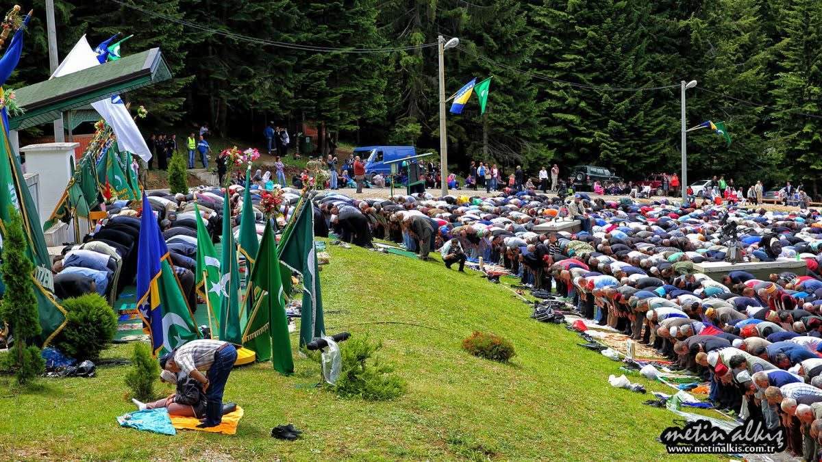 STAVOVI | Idriz ef. Bušatlić: „Dova i politika ne piju iz iste čaše“